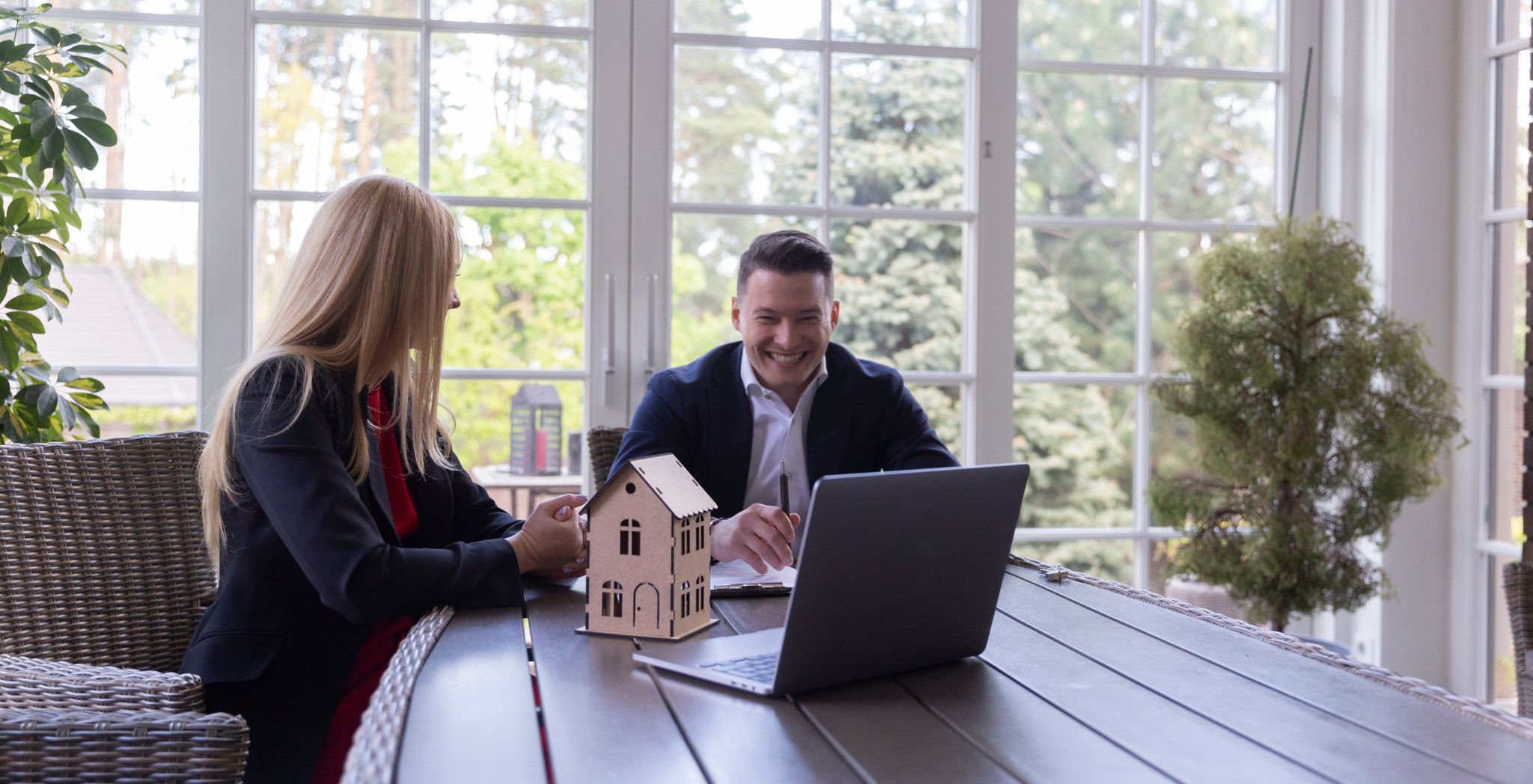 Why Hiring a Buyers Agent Sydney Can Save You Time and Money